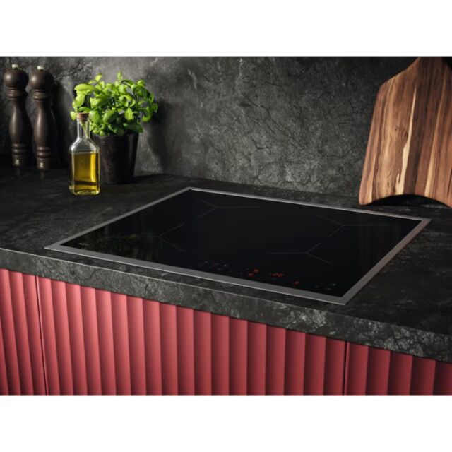AEG TN64IA00XB Black Glass 5000 60Cm Induction Hob