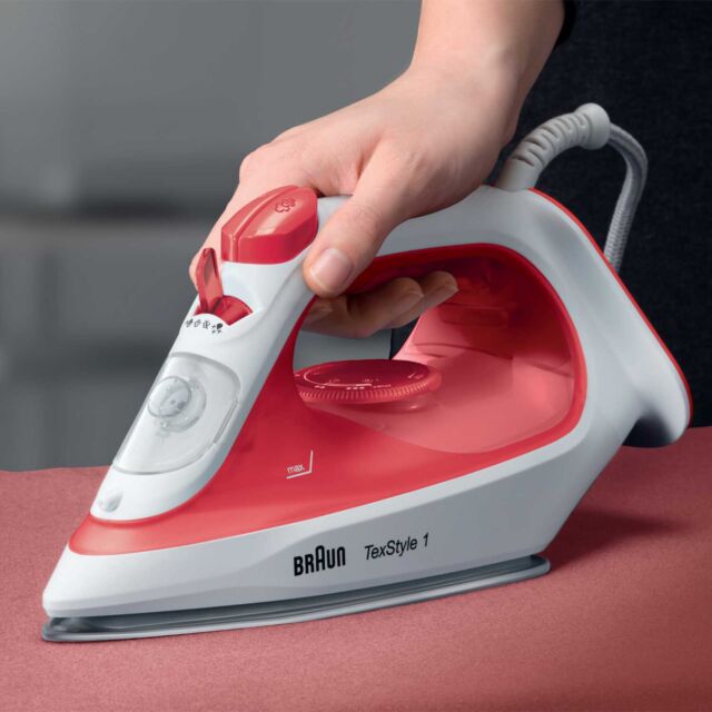 Braun SI1009RD Red 1900W Texstyle 1 Steam Iron