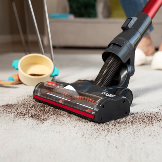 Numatic 913925 Red Henry Quick Cordless Vacuum Cleaner With 6 Pods
